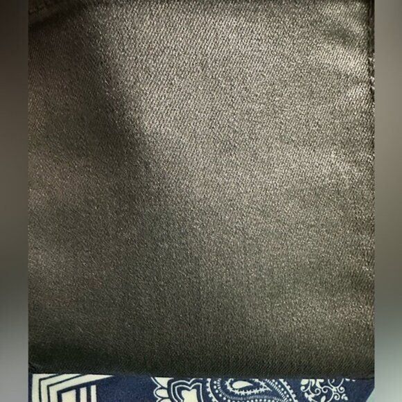 Meet your Posher Renée - Picture 4 of 5